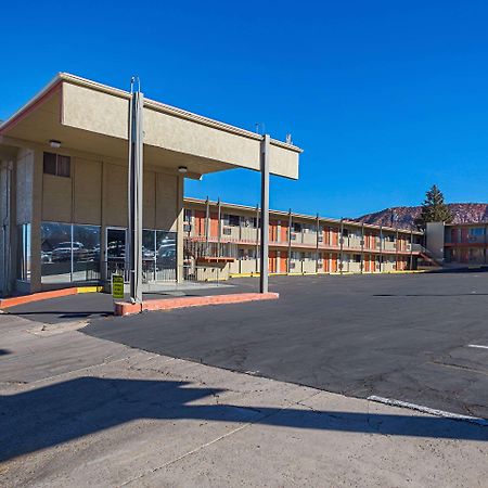 Rodeway Inn Cedar City Bagian luar foto