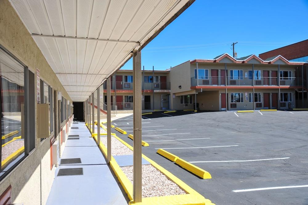 Rodeway Inn Cedar City Bagian luar foto
