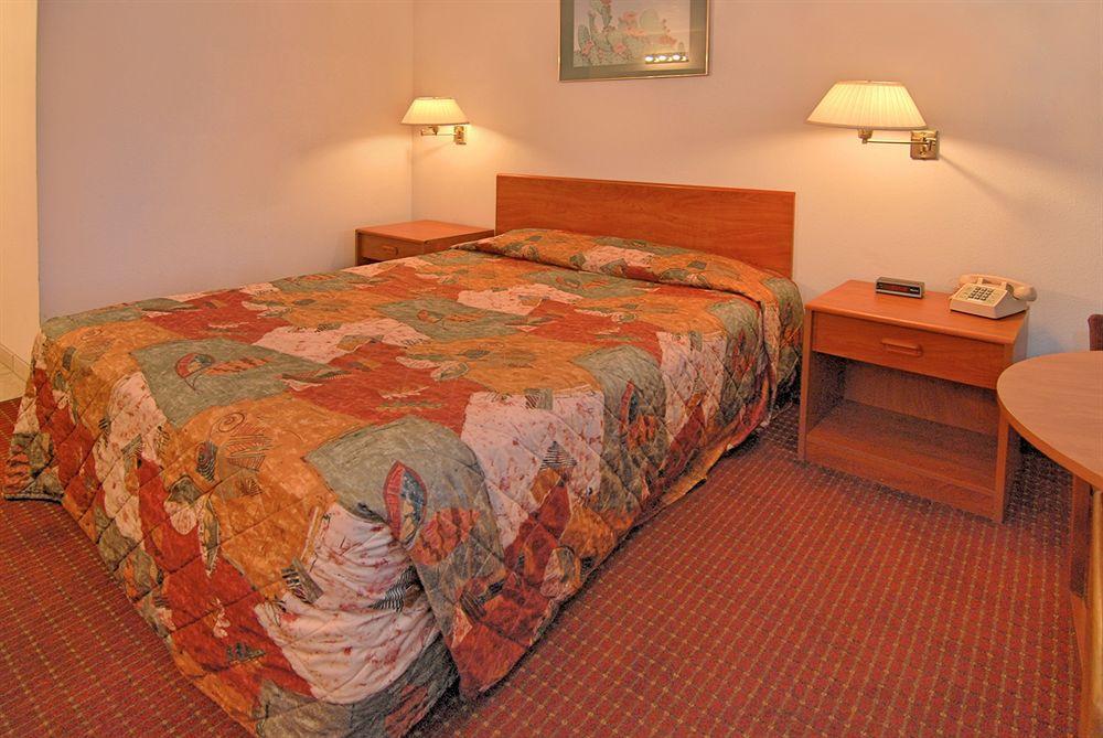 Rodeway Inn Cedar City Bagian luar foto