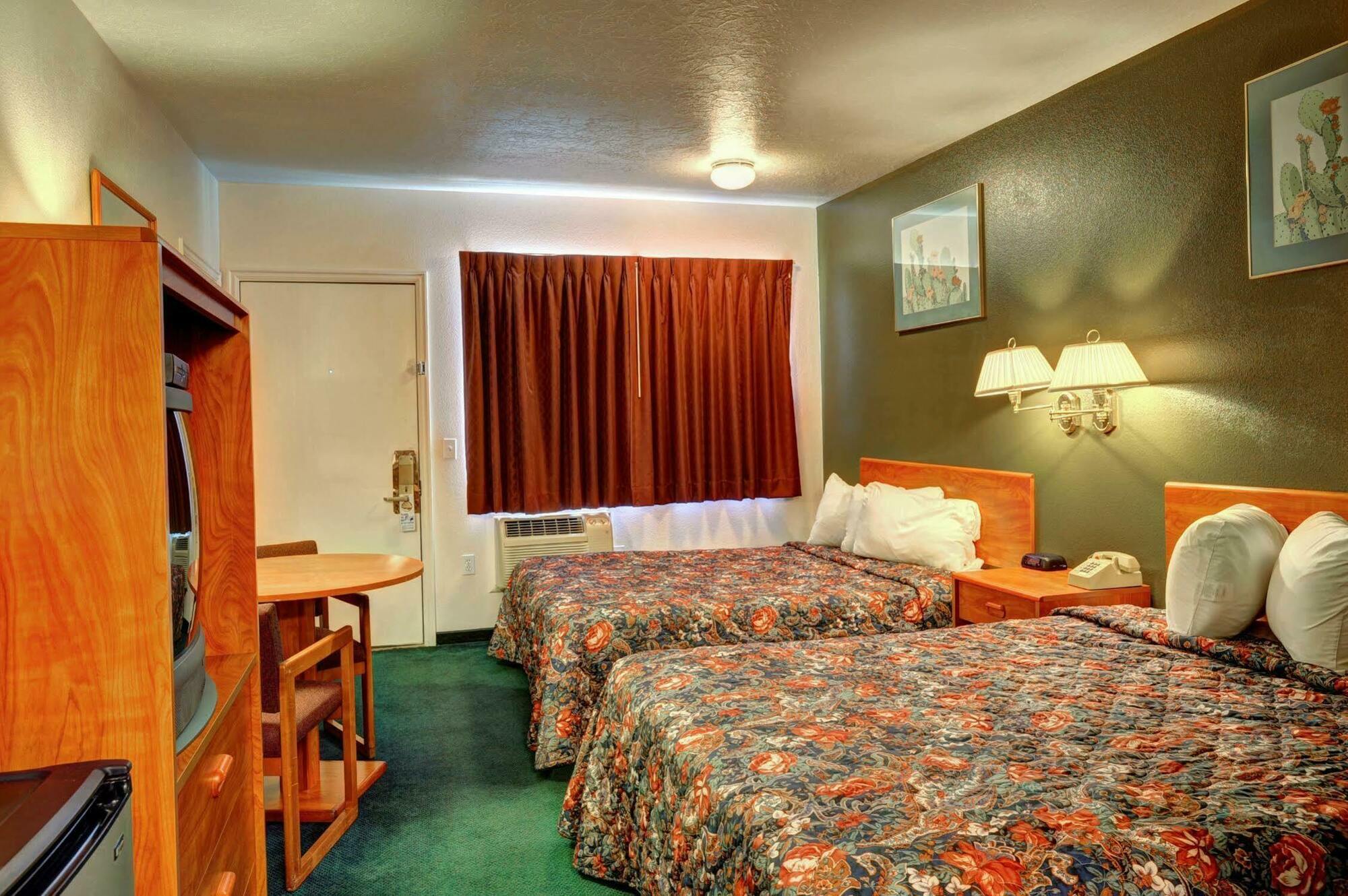 Rodeway Inn Cedar City Bagian luar foto