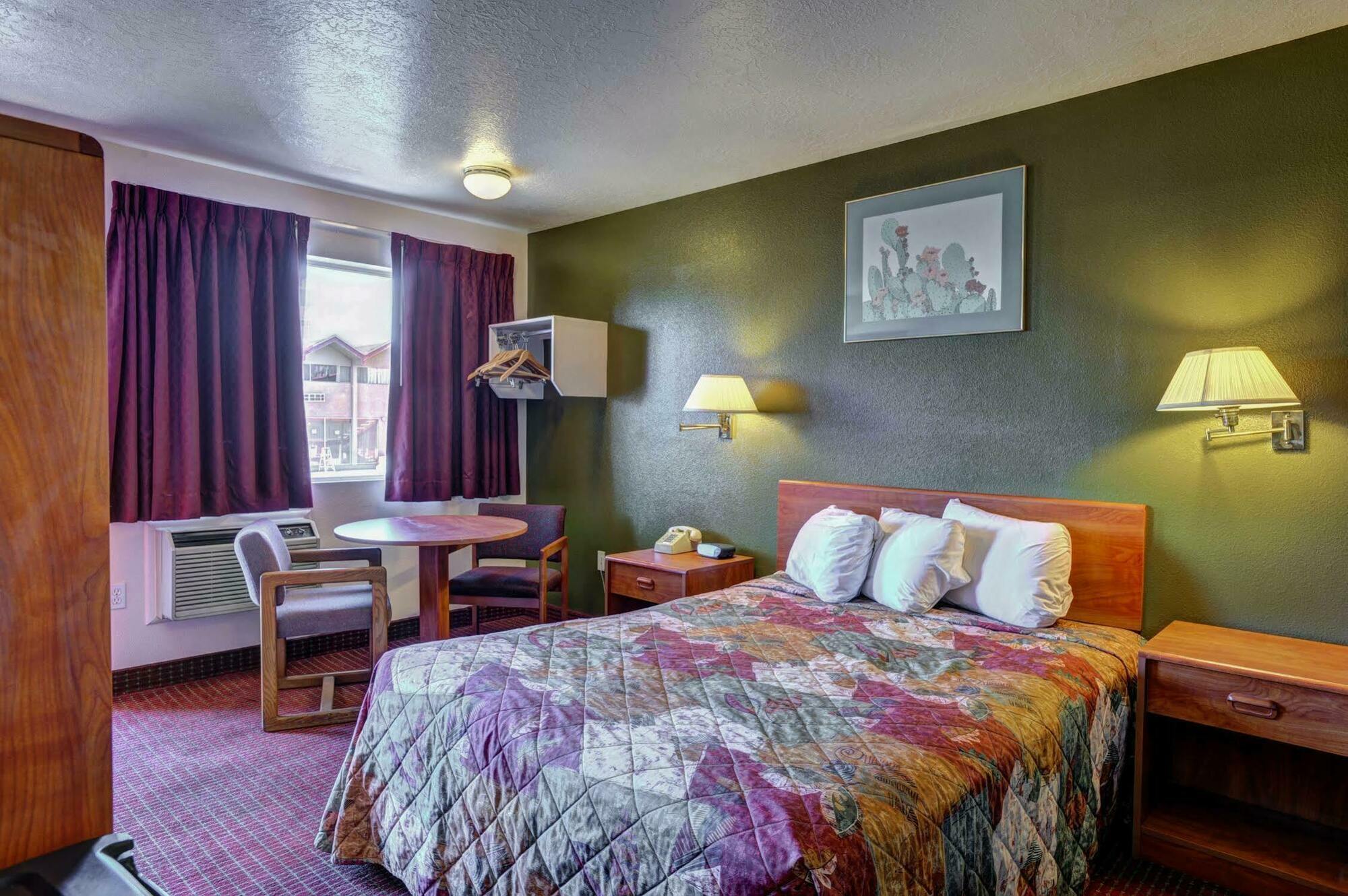 Rodeway Inn Cedar City Bagian luar foto